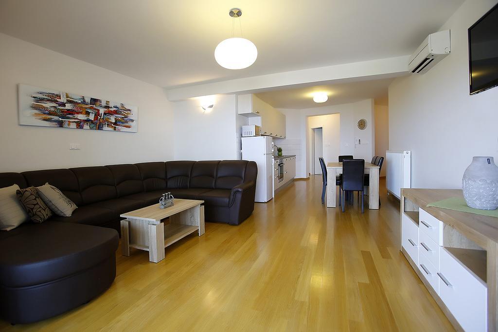 Villa San Antonio Apartments By Aneo Travel تْسْغيكفانِتْسا المظهر الخارجي الصورة